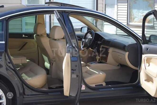 Volkswagen Passat 2004, 170,000 km - 2.0 l - Bakı