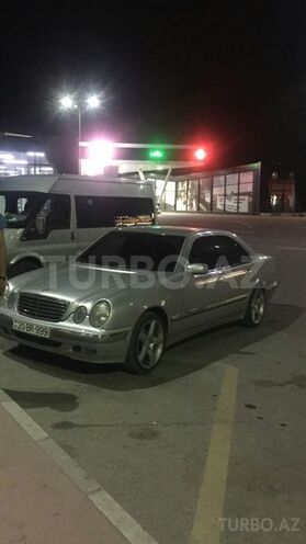 Mercedes E 200 2000, 137,523 km - 2.0 l - Gəncə