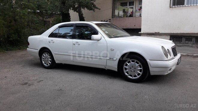 Mercedes E 200 1998, 327,000 km - 2.0 l - Sumqayıt