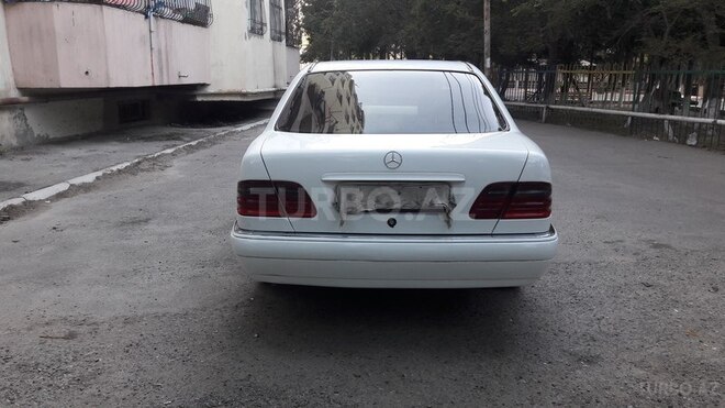 Mercedes E 200 1998, 327,000 km - 2.0 l - Sumqayıt
