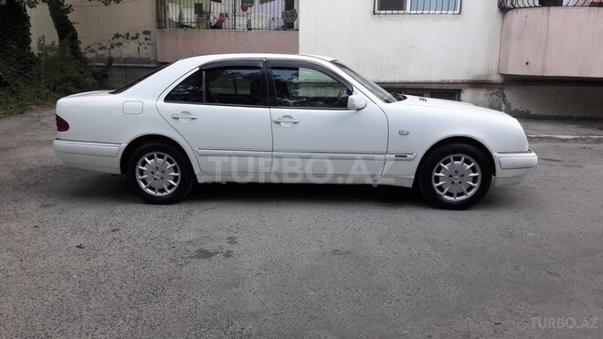 Mercedes E 200 1998, 327,000 km - 2.0 l - Sumqayıt