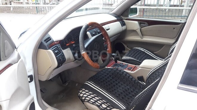 Mercedes E 200 1998, 327,000 km - 2.0 l - Sumqayıt