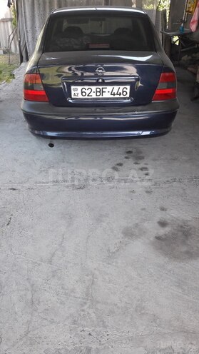 Opel Vectra 1998, 450,000 km - 1.8 l - Zaqatala