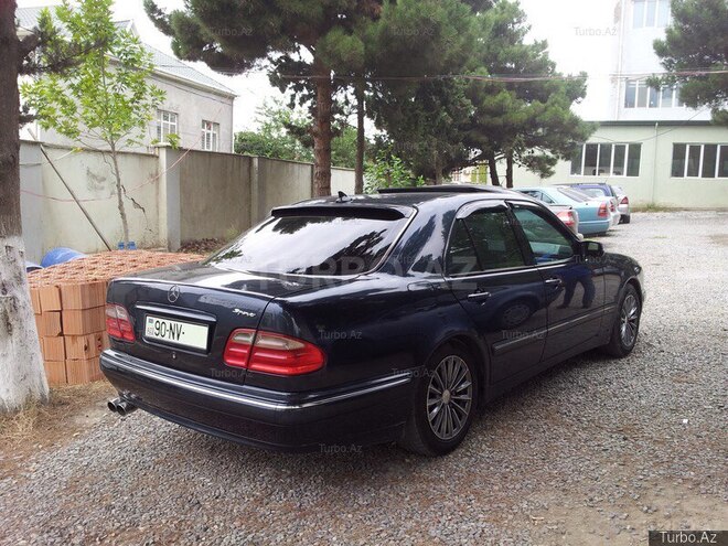 Mercedes E 200 2000, 395,000 km - 3.9 л - Bakı