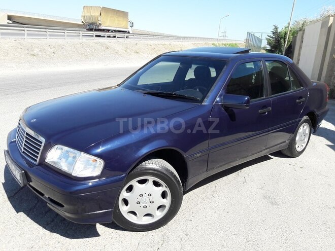 Mercedes C 220 1996, 156,000 km - 2.2 l - Sumqayıt