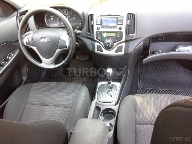 Hyundai i30 2010, 112,000 km - 1.6 л - Bakı