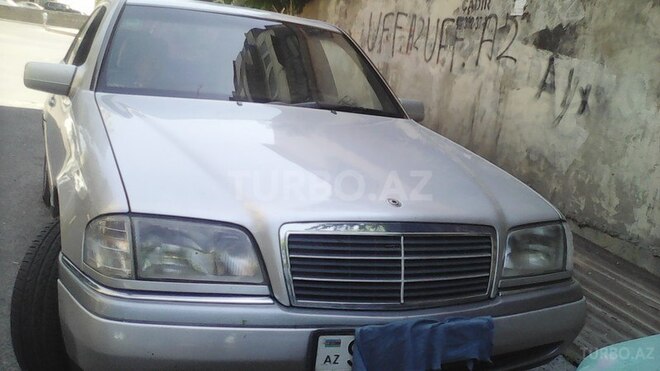 Mercedes C 220 1995, 318,000 km - 2.2 l - Bakı