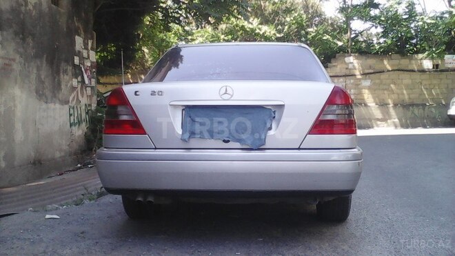 Mercedes C 220 1995, 318,000 km - 2.2 l - Bakı
