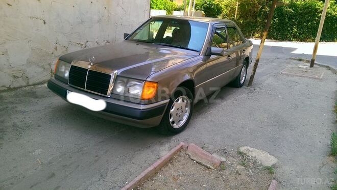 Mercedes E 250 1992, 250,000 km - 2.5 l - Ağsu