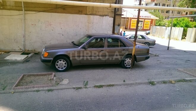 Mercedes E 250 1992, 250,000 km - 2.5 l - Ağsu