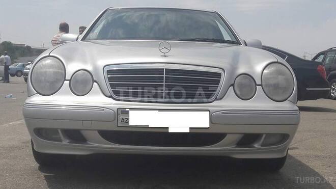 Mercedes E 220 2001, 360,000 km - 2.2 l - Bakı