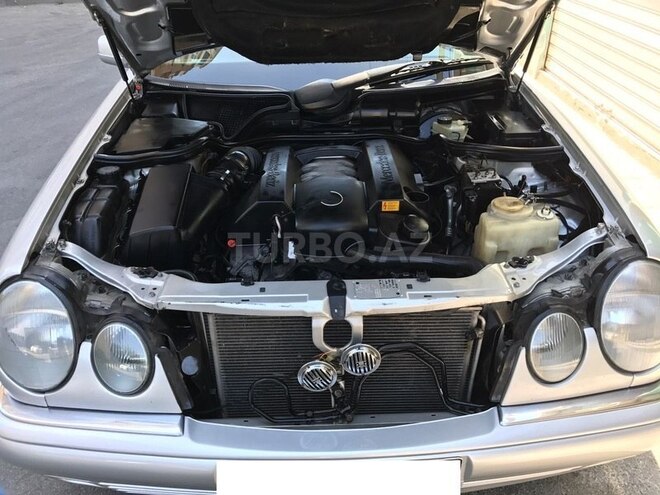 Mercedes E 240 1999, 274,000 km - 2.4 l - Bakı