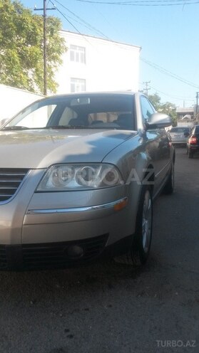 Volkswagen Passat 2004, 122,000 km - 1.8 л - Bakı