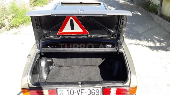 Mercedes 190 1992, 213,645 km - 2.0 l - Bakı