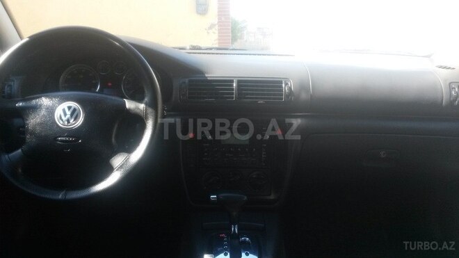 Volkswagen Passat 2004, 122,000 km - 1.8 л - Bakı