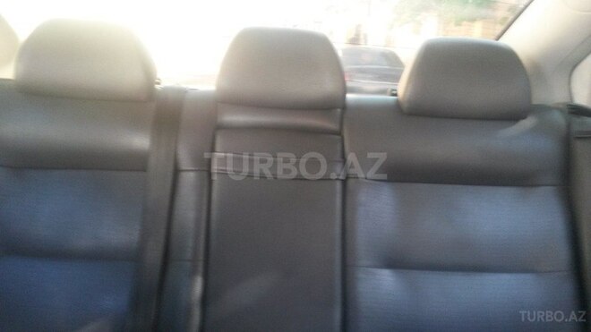 Volkswagen Passat 2004, 122,000 km - 1.8 л - Bakı