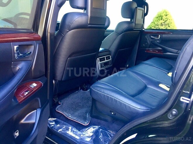 Lexus LX 570 2014, 25,000 km - 5.7 l - Bakı