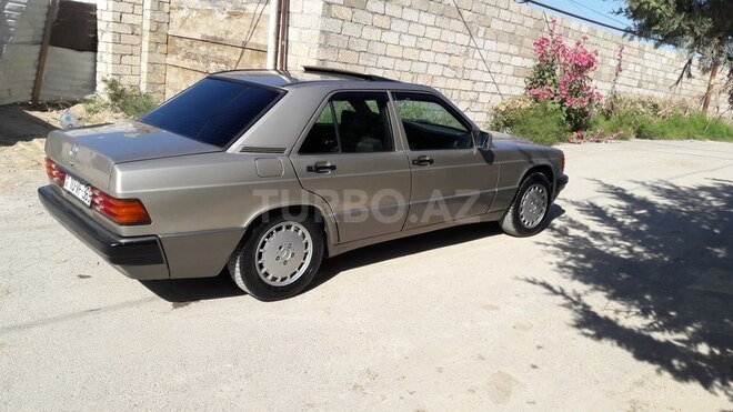 Mercedes 190 1992, 213,645 km - 2.0 l - Bakı