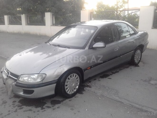 Opel Omega 1994, 200,000 km - 2.0 л - Quba