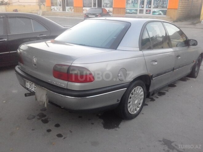 Opel Omega 1994, 200,000 km - 2.0 л - Quba