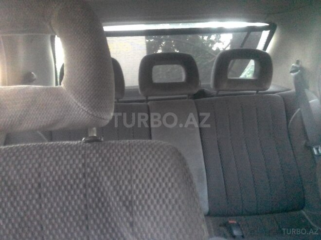 Opel Omega 1994, 200,000 km - 2.0 л - Quba