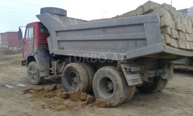 KamAz 55111 1997, 320,000 km - 11.0 l - Sumqayıt