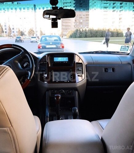 Mitsubishi Pajero 2006, 151,000 km - 3.0 l - Bakı