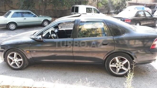 Opel Vectra 1996, 293,000 km - 2.0 l - Sumqayıt