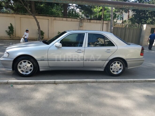 Mercedes C 180 1999, 176,000 km - 1.8 л - Bakı