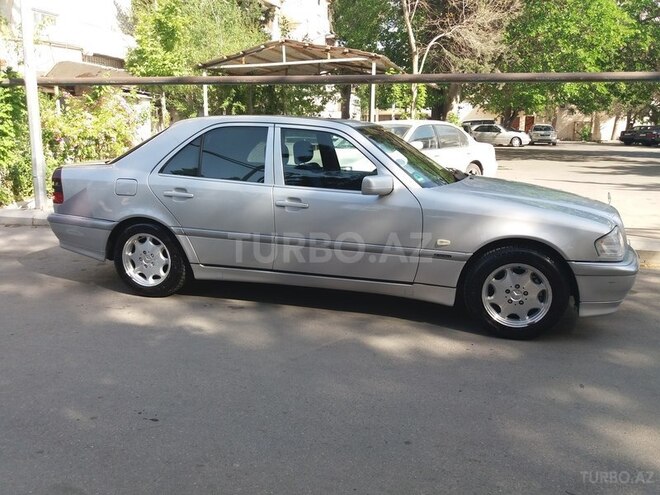 Mercedes C 180 1999, 176,000 km - 1.8 л - Bakı