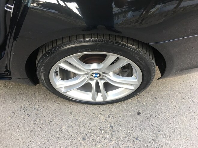BMW 750 2010, 90,000 km - 4.4 l - Bakı
