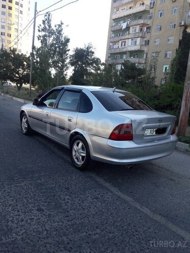Opel Vectra 1997, 177,000 km - 1.9 l - Bakı