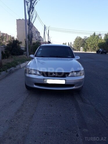 Opel Vectra 1996, 176,500 km - 2.0 л - Bakı