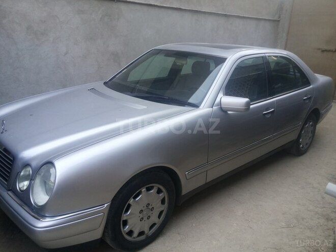 Mercedes E 320 1997, 268,000 km - 3.2 l - Bakı