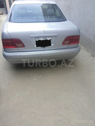 Mercedes E 320 1997, 268,000 km - 3.2 l - Bakı