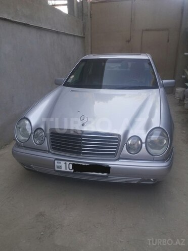 Mercedes E 320 1997, 268,000 km - 3.2 l - Bakı