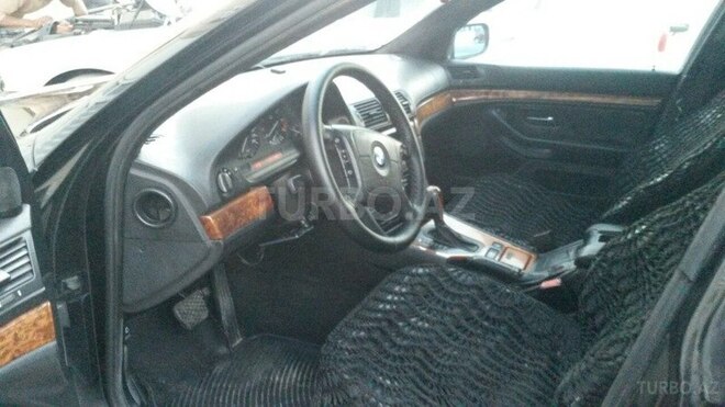 BMW 528 1998, 280,000 km - 2.8 l - Sumqayıt
