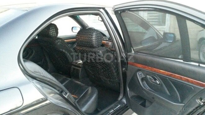 BMW 528 1998, 280,000 km - 2.8 l - Sumqayıt