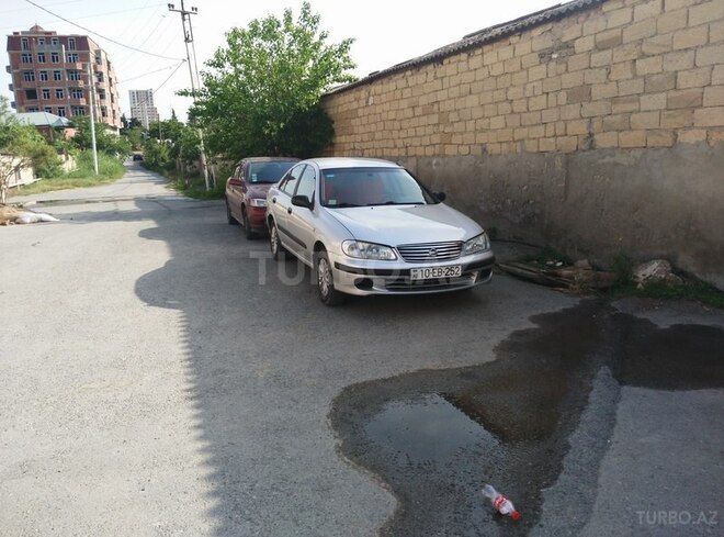 Nissan Sunny 2003, 145,000 km - 1.6 л - Bakı