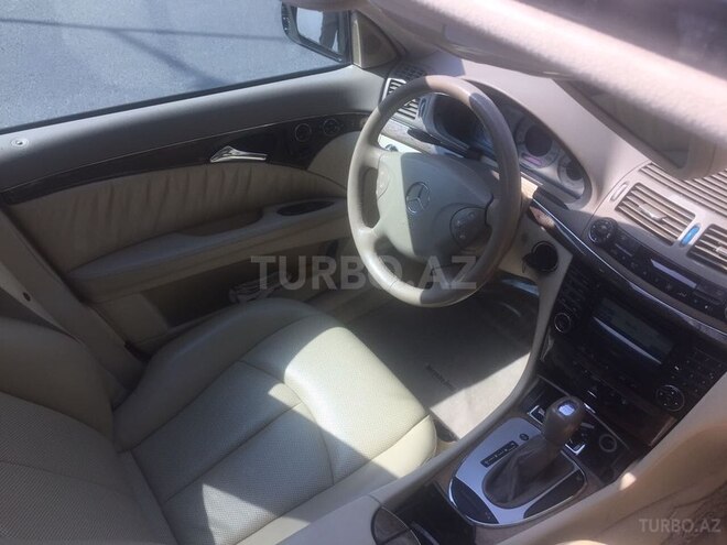 Mercedes E 320 2002, 205,000 km - 2.7 l - Bakı