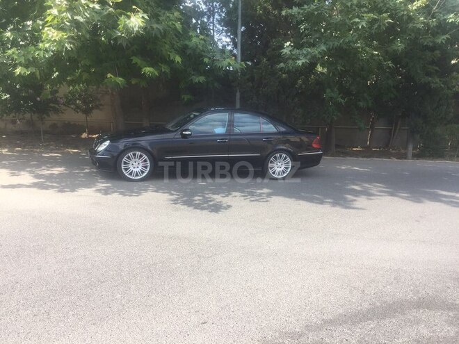 Mercedes E 320 2002, 205,000 km - 2.7 l - Bakı