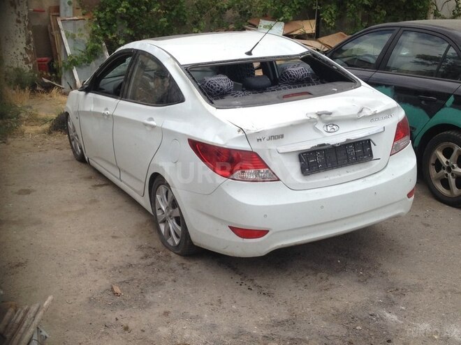 Hyundai Accent 2012, 91,000 km - 1.6 l - Bakı