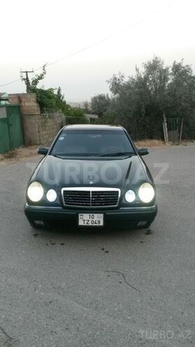 Mercedes E 230 1996, 290,000 km - 0.3 l - Bakı