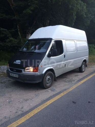 Ford Transit 1998, 333,000 km - 2.5 l - Quba