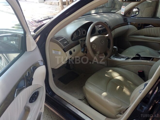 Mercedes E 350 2004, 182,300 km - 3.5 l - Sumqayıt
