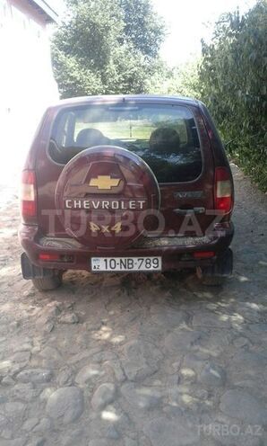 Chevrolet Niva 2004, 33,300 km - 1.7 л - Yardımlı