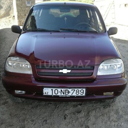 Chevrolet Niva 2004, 33,300 km - 1.7 л - Yardımlı