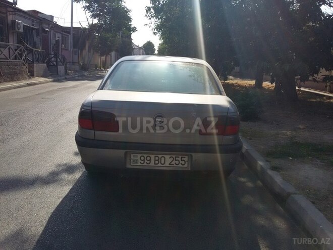 Opel Omega 1994, 300,000 km - 2.0 l - Bakı