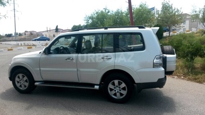 Mitsubishi Pajero 2007, 97,000 km - 3.0 л - Bakı