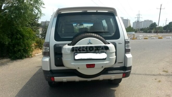 Mitsubishi Pajero 2007, 97,000 km - 3.0 л - Bakı